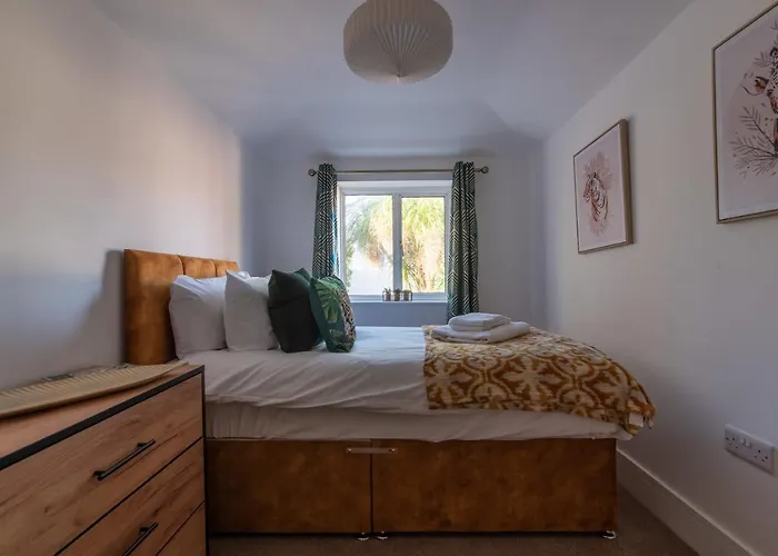 Stylish Southampton City Centre House